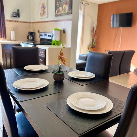 ケツァルテナンゴAmplio Apartamento, En Colonia Cerezos, Tercer Nivelアパートメント エクステリア 写真