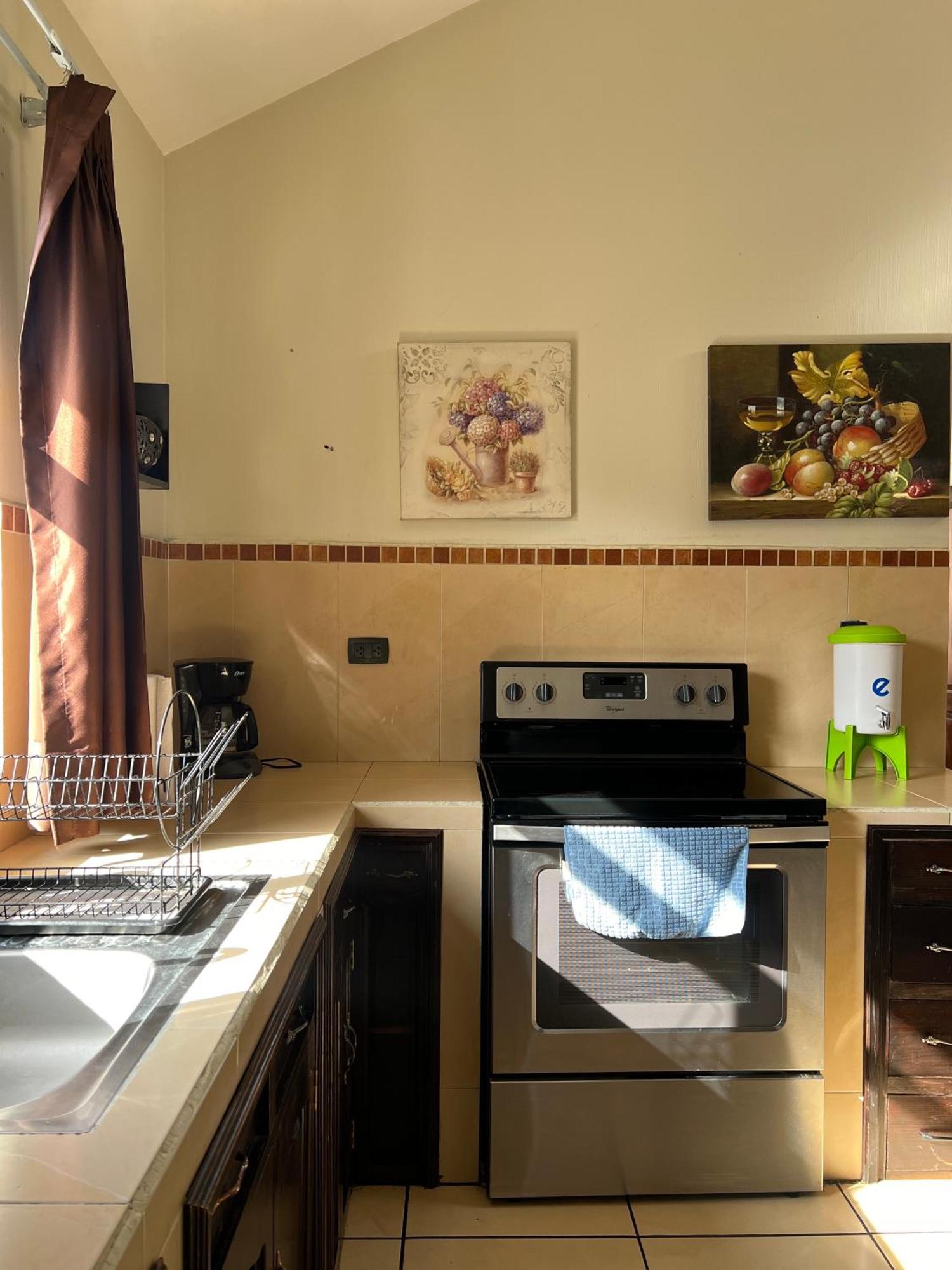 ケツァルテナンゴAmplio Apartamento, En Colonia Cerezos, Tercer Nivelアパートメント エクステリア 写真